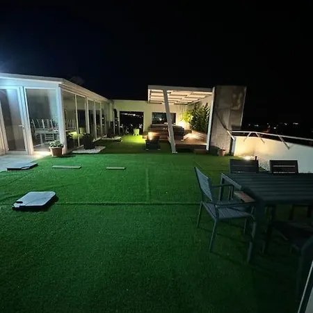 Penthouse Com Jacuzzi Apartment