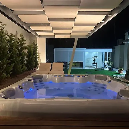 Penthouse Com Jacuzzi * Coimbra